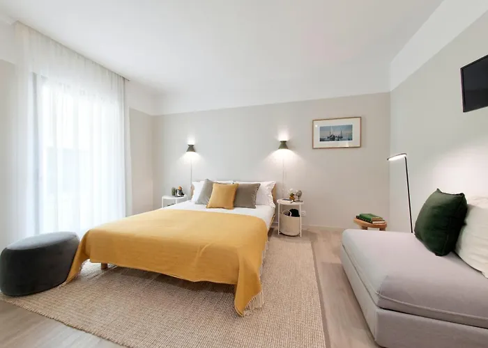 Art Home Apartments
