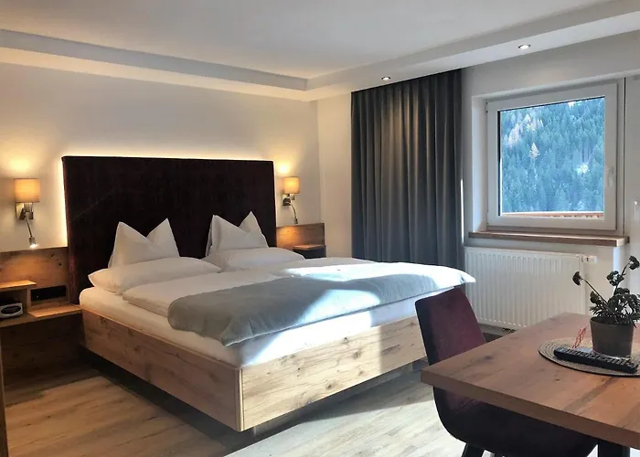 Hotel Garni Central - Zimmer - Studios - Apartments