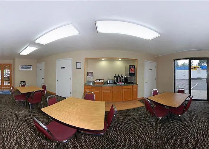 Rodeway Inn Civic Center