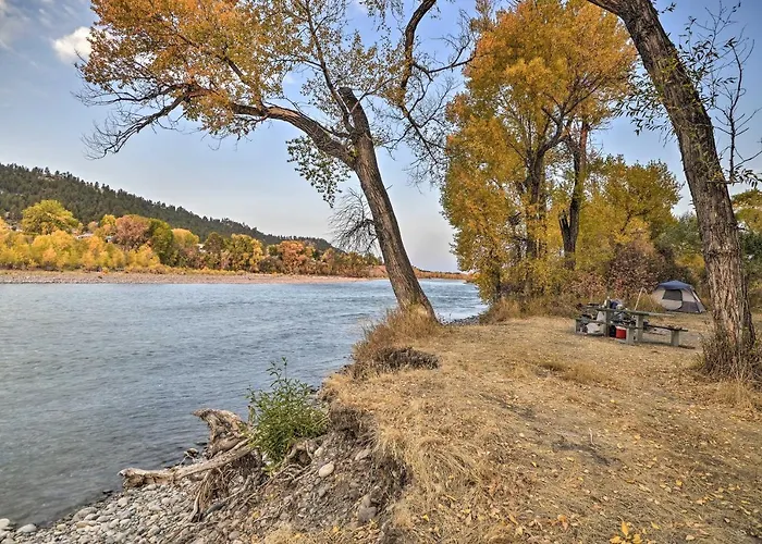 Charming Columbus Apt Along Yellowstone River