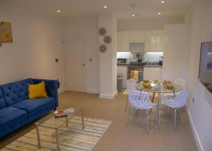 Maplewood Properties - St Albans One Bedroom Luxurious Flat