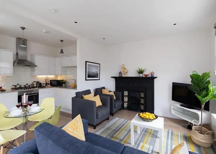 Homely - Central West End s