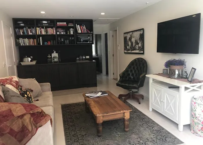 Villa @23