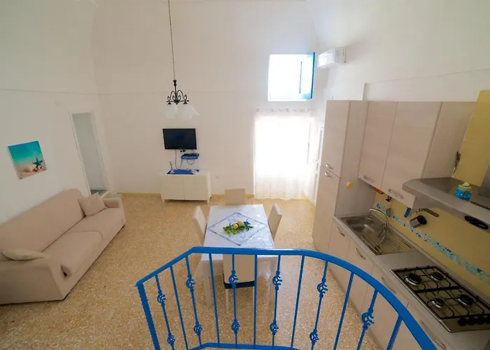 Corricella House