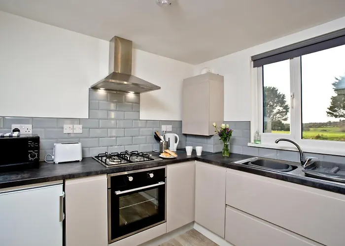 Wheal Amelia- Beautifully Fitted Wooden Lodge Helston Cornwall