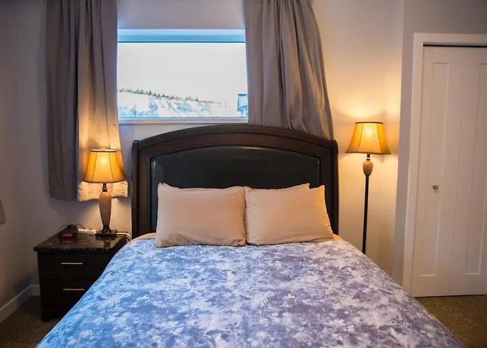 Downtown Whitehorse 4 Bedrooms Deluxe Condo