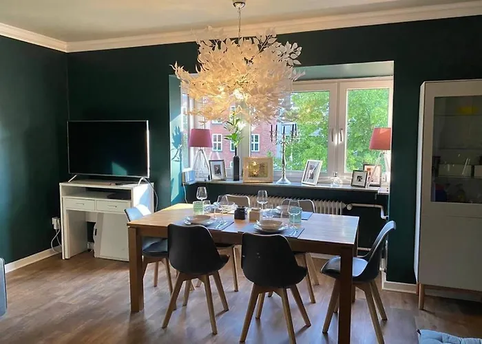 Foerdestyle, Stilvolle Wohnung In Zentraler Lage