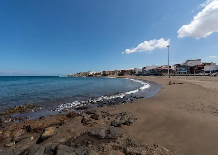 Durmiendo sobre el mar, Vivienda Los Riscos