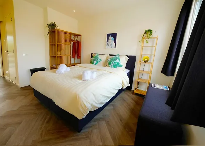 Sunny 45M2 Penthouse With Balcony And Terrace - R65C