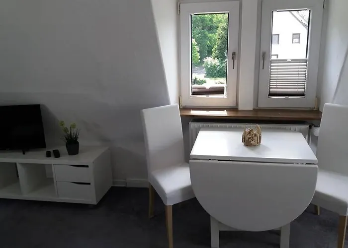 Helle 2-Zimmerwohnung Am Stadtrand