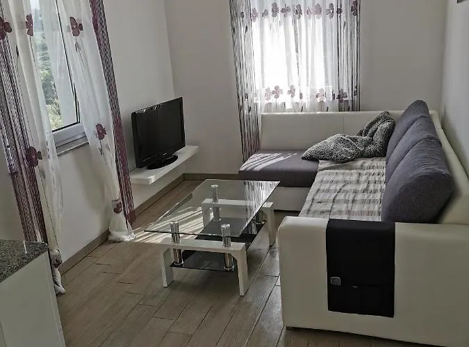 Apartments Jagodje