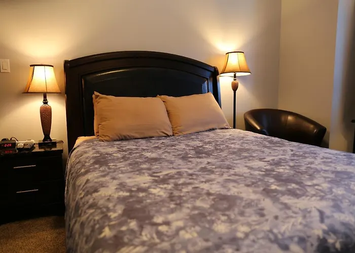 Downtown Whitehorse 4 Bedrooms Deluxe Condo