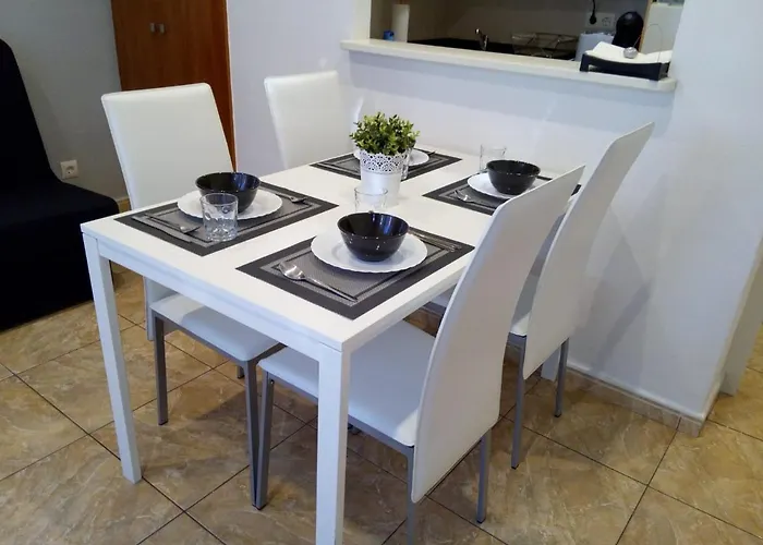 Royal Apartament-200M From Beach- Wifi