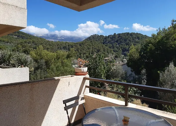 Moderno apartamento con vista a la montaña