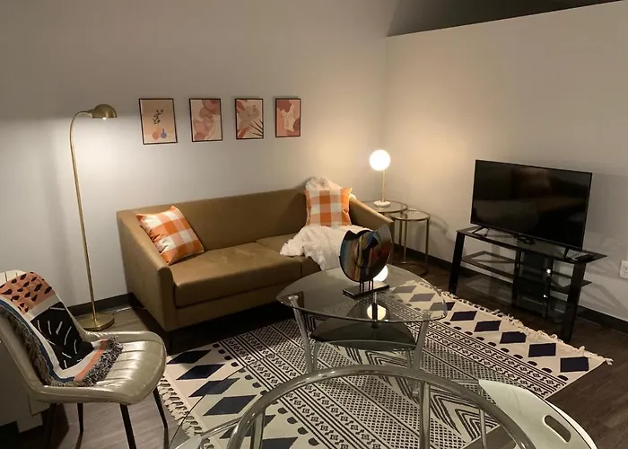 Sleepover Iconic Des Moines Apartments