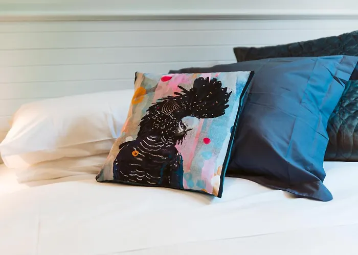 Tuck Inn Yarra Valley