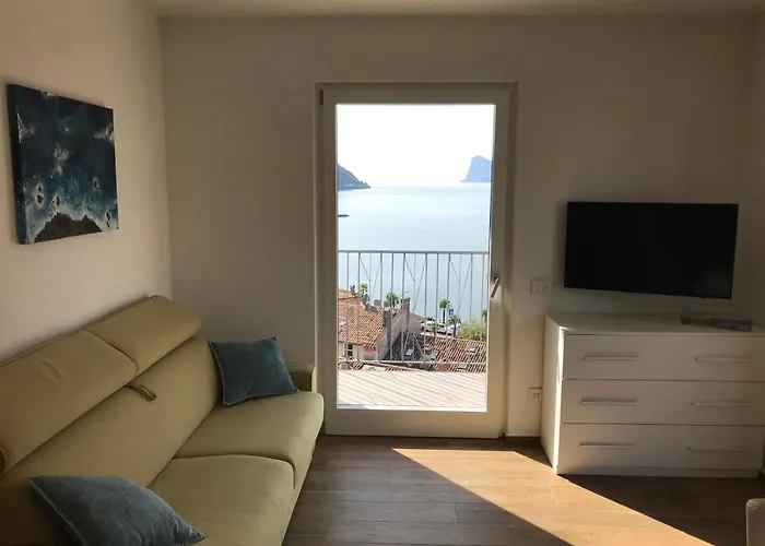 Wind Rose Apartments
