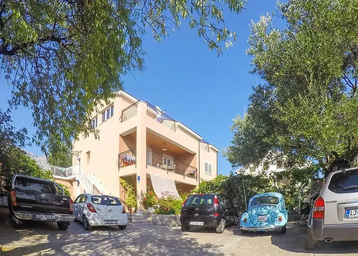 Apartments Milostic Fiskoviceva 30