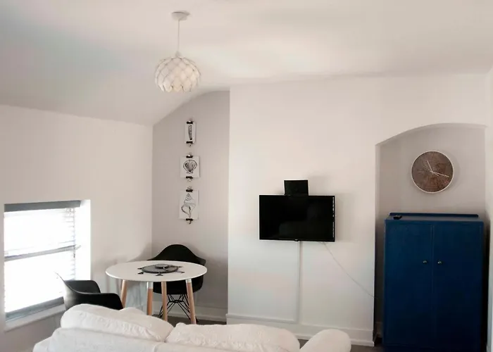 Chandos Apartments