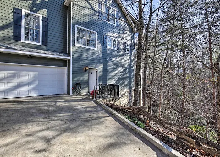 Cozy & Quiet Studio W/ Porch, Near Scenic Railway!