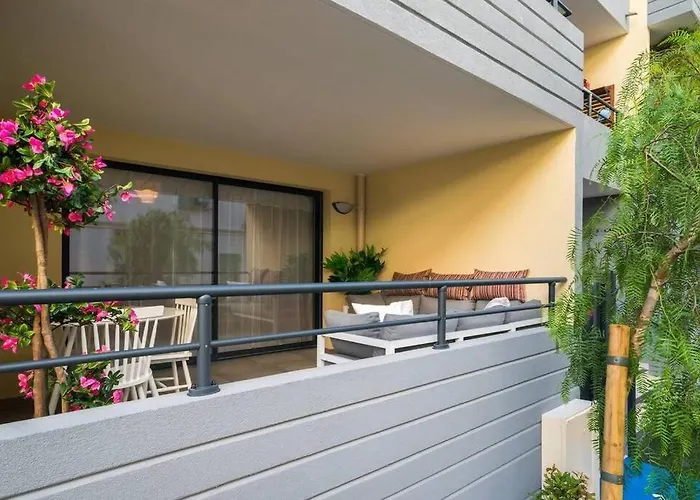 Studio Neuf - Portes De Monaco - Confort - Wifi - Clim