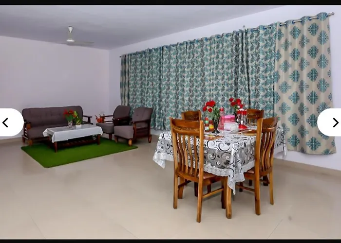 Aristo Serviced Apartment Near Kokilaben Dhirubai Ambani Hospital For Family Only