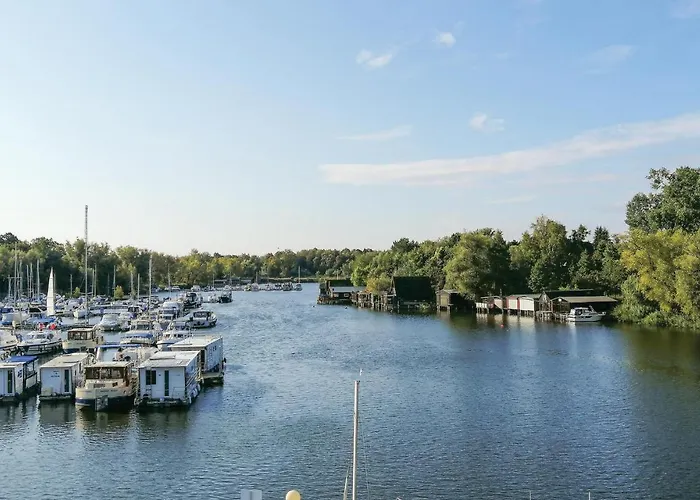 Awesome Apartment In Rechlin With House Sea View