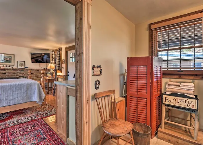 Berkeley Springs Haven W/ Sleepy Creek Access!