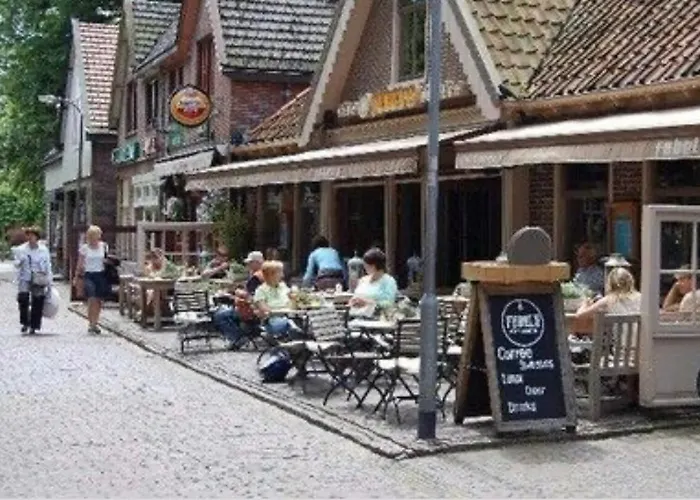 Studio Lief Bergen binnen, bij bos duin en dorp