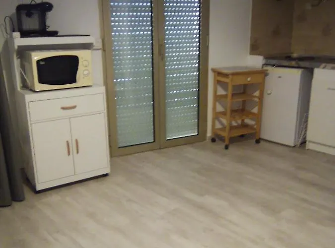 Studio Du Commandant Marche