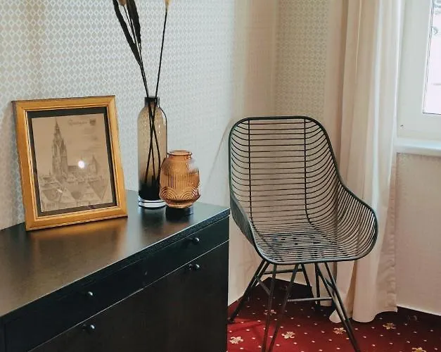Wachtraum Reutlingen - Altstadt Apartment & Design Rooms An Stadthalle & Marktplatz