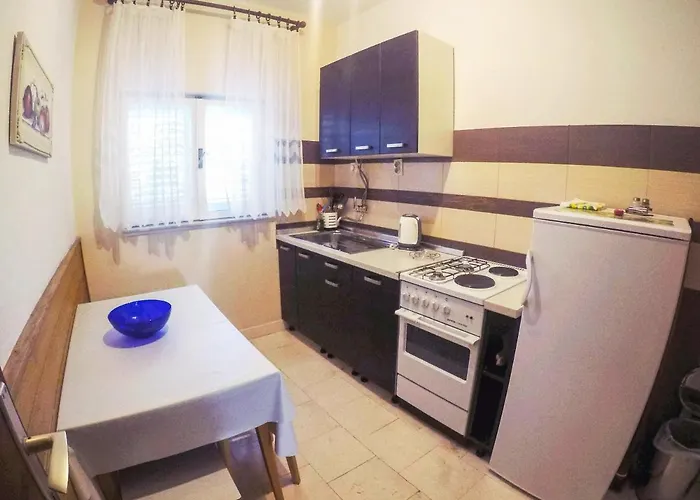 Apartments Milostic Fiskoviceva 30