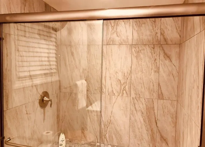 Elegant Marble Suite #6