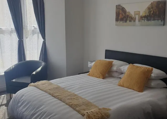 Glentworth Holiday Apartments