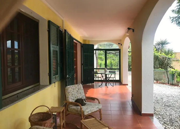 Rocca Di Corno Guest House