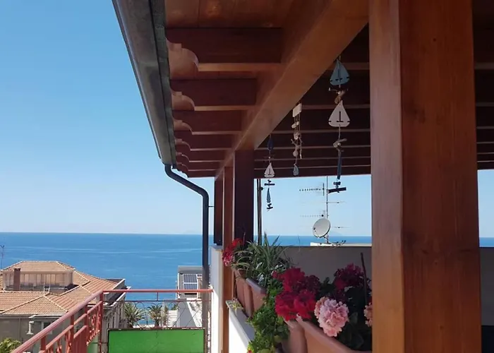 Casa Crispi 10