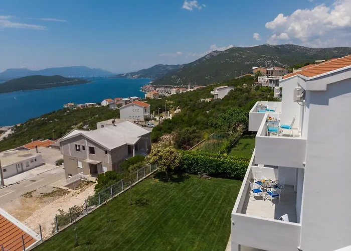 Apartmani Mate Neum