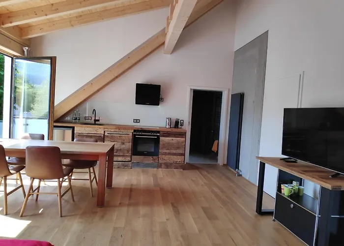 Ferienwohnungen Und Zimmer In Reutlingen-Goenningen