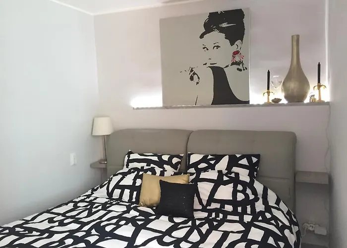 Charming Apartment Near The Beach