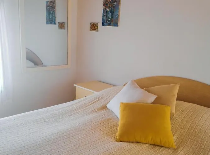 Apartments Losotovi Vrboska