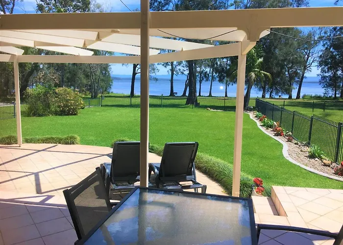 Paradise Beach Apartments (Adults Only)