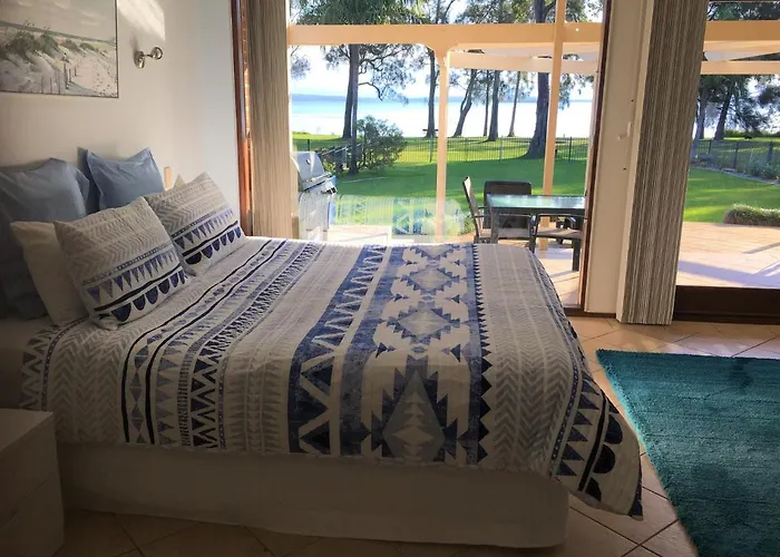 Paradise Beach Apartments (Adults Only)