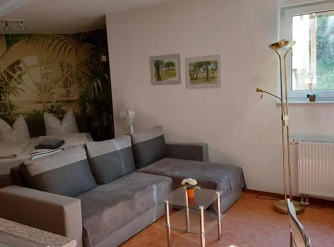 Apartment Bluetenstadt Werder Im Souterraine