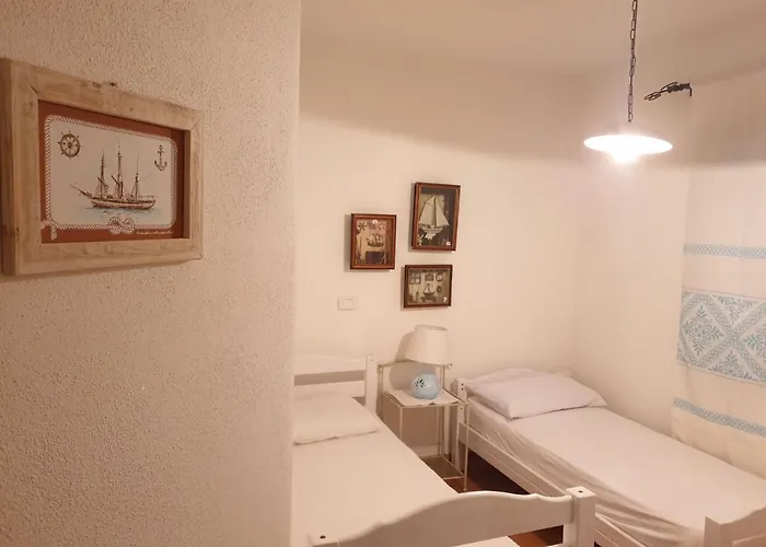 Capo Figari 9, Appartamento Spazioso Nel Centro Di Golfo Aranci Con Terrazza, Wi-Fi, Parcheggio Gratuito