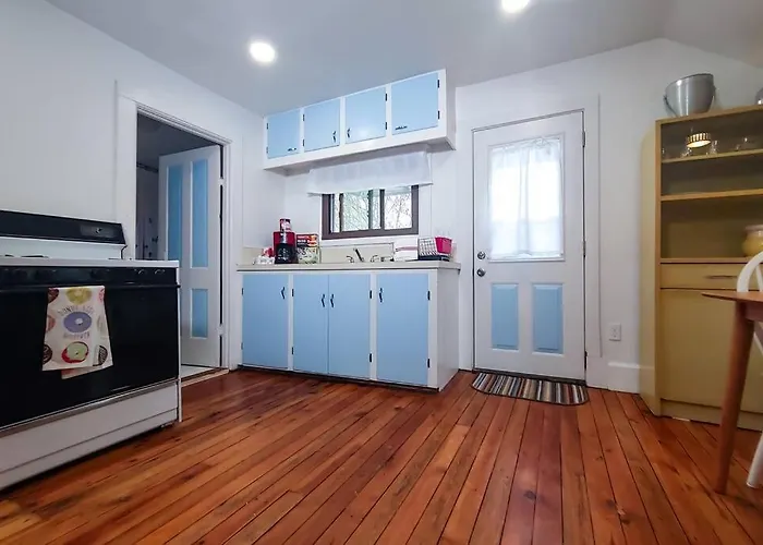 Historic W/Deck, King Bed & Air By Lake Michigan