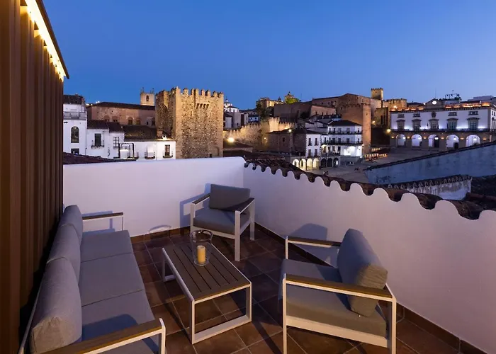 Apartamentos El Patio - Modernos Con Vistas En Plaza Mayor