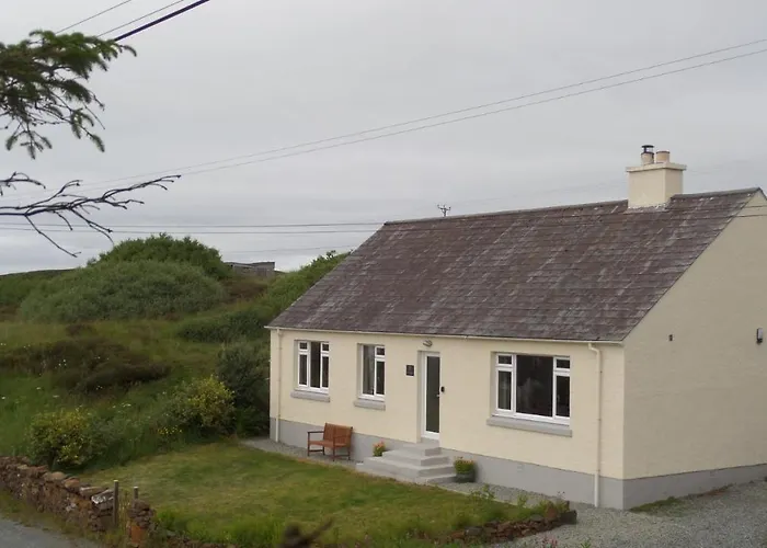Original cottages Creagan