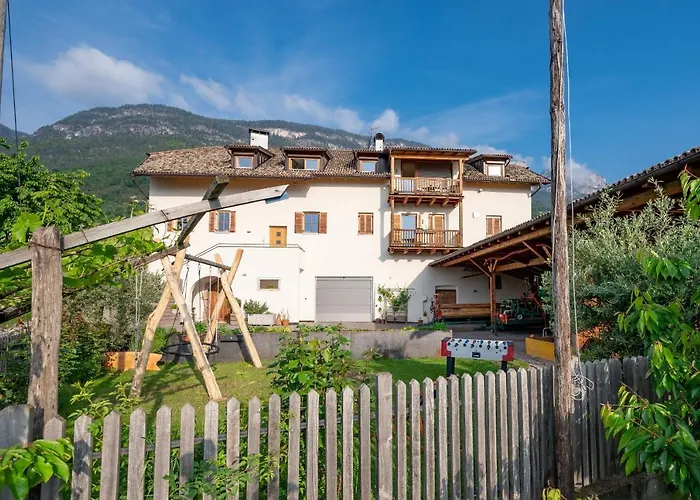 Weingut Lahn Zu Eppan