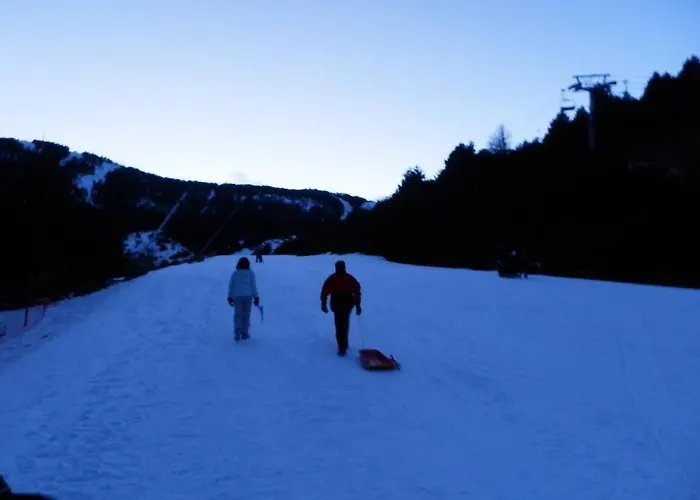 Les Angles: Esqui, Base Nautica, Naturaleza, Bike Park, ...
