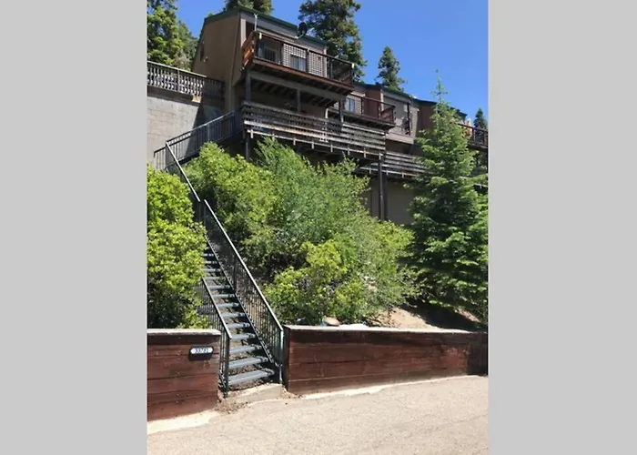 High Sierra Retreat With A View Of Pinecrest Lake